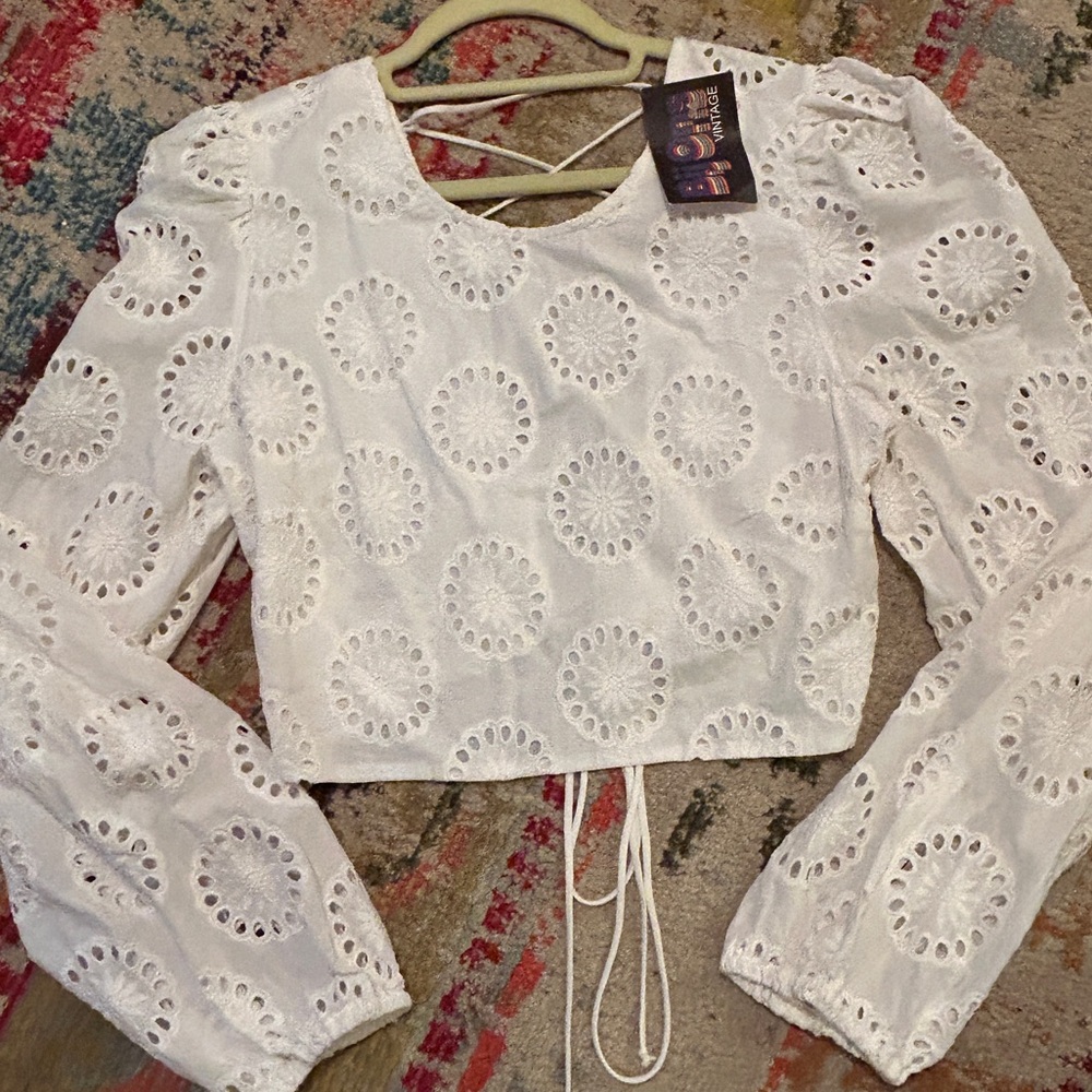 NWT Bijon Vintage White Lace-Up Eyelet Women’s Cropped Corset Tie Top. Size M